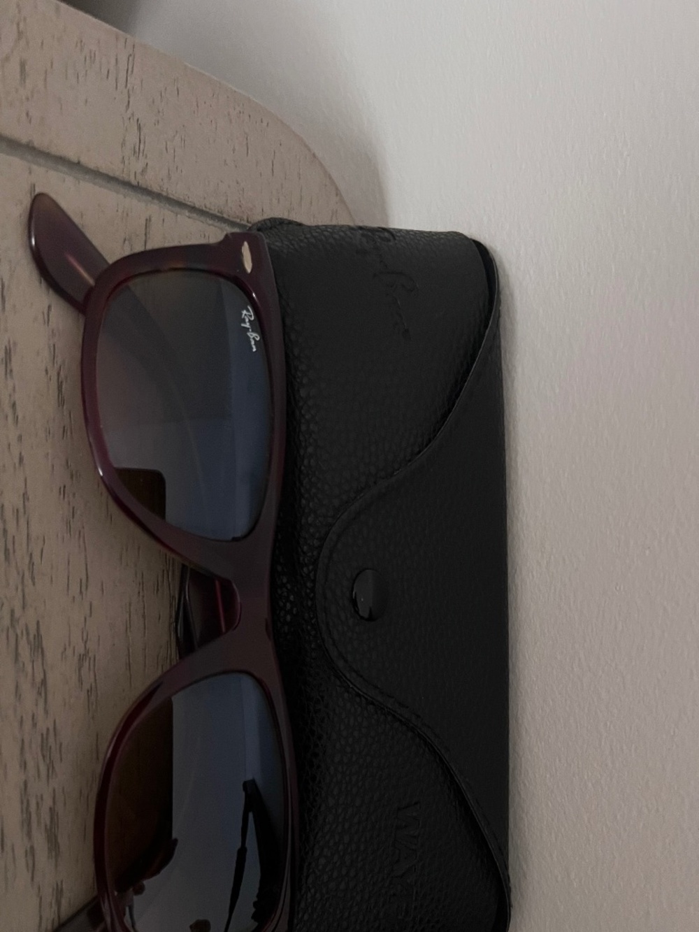 Wayfarer sunglasses